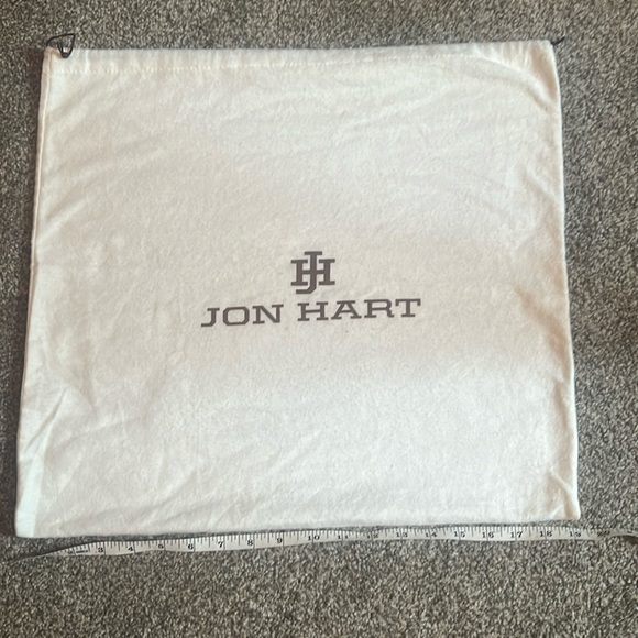 Jon Hart Designs soft protective bag - Picture 2 of 4